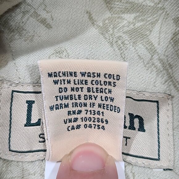 LL Bean 9" Olive Green Shorts Men's Size 44 100% Cotton - Picture 4 of 7